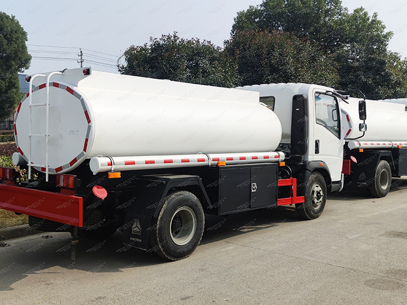 Howo 4x2 15 Meter Meter Trant Truck