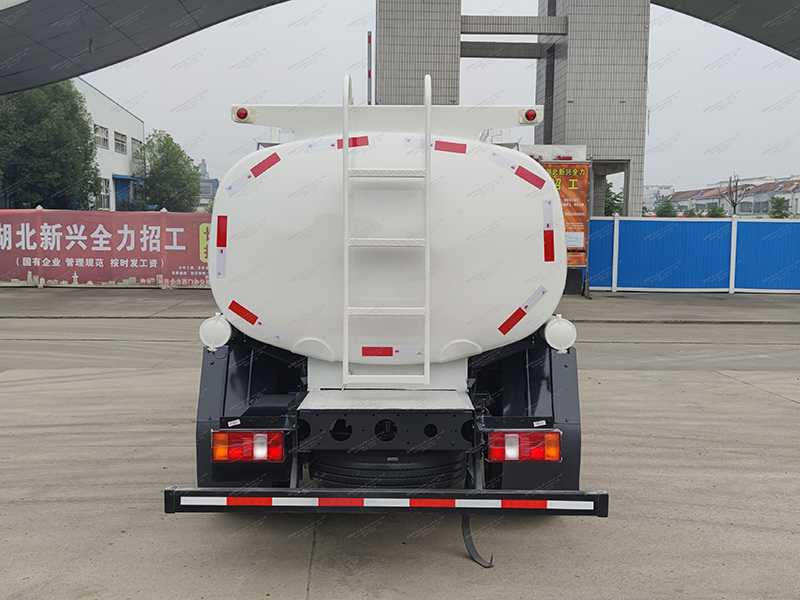 Howo 4x2 15 Meter Meter Trant Truck