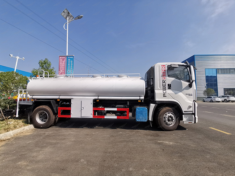 Isuzu Juka VC61 Sprinkler