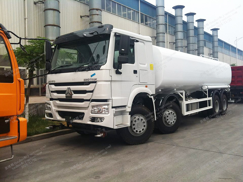 Howo 8x4 30 Meter Mater Tank Truck