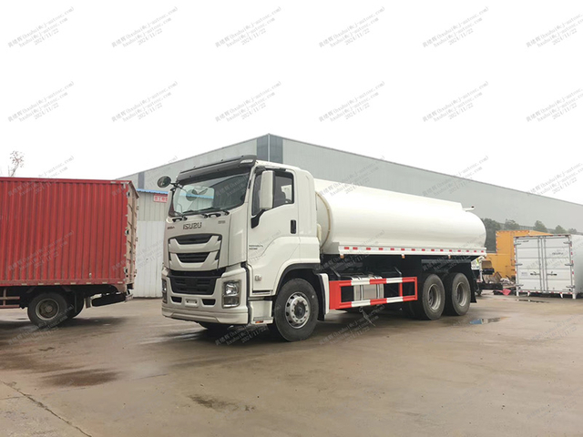 شاحنة الرشاش 4x2 Isuzu 4x2