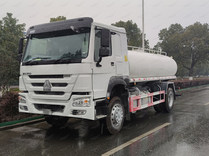 Howo 4x2 12 Meter Meter Tank Truck